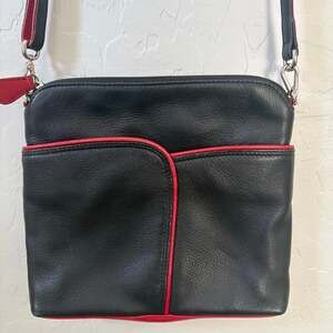 ili New York RFID Black Leather Crossbody Bag Red Trim Adjustable Strap